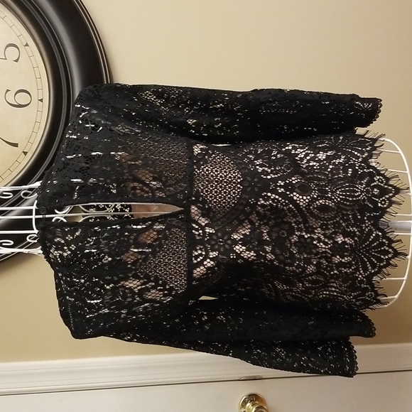 Women's Cupcakes and Cashmere black lace top NWT - Picture 6 of 11
